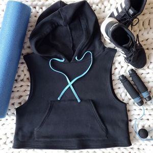 ME Threads Comeback Black Sleeveless Cropped Hoodie